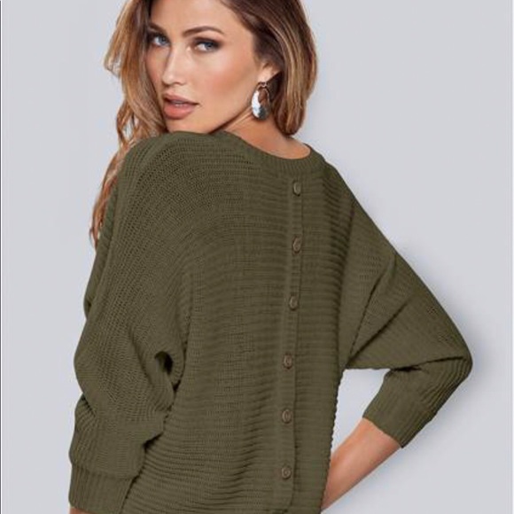 VENUS Sweaters - 💚 Long Sleeve Sweater (SOLD)